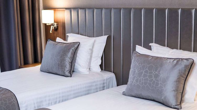 Ramada Istanbul Alibeykoy Room