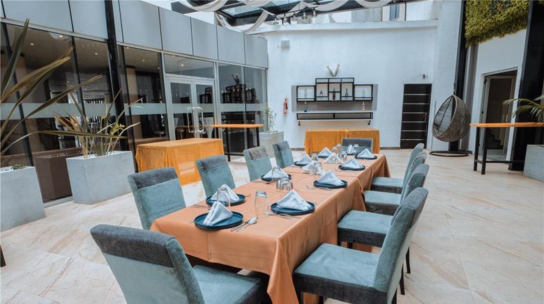 <b>Best Western Plus Addis Ababa Restaurant</b>. Images powered by <a href="https://iceportal.shijigroup.com/" title="IcePortal" target="_blank">IcePortal</a>.