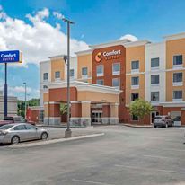 Comfort Suites East