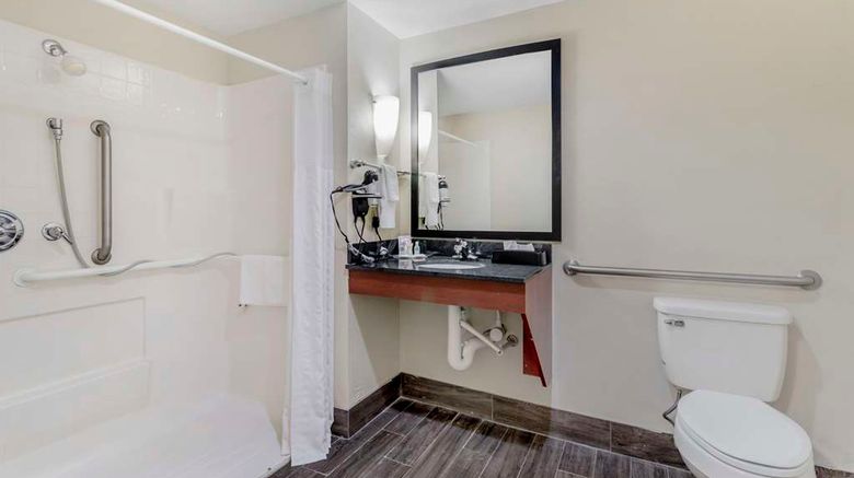 <b>Comfort Suites East Room</b>. Images powered by <a href="https://iceportal.shijigroup.com/" title="IcePortal" target="_blank">IcePortal</a>.