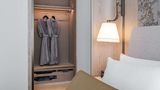 <b>Waldorf Astoria Bangkok Room</b>. Images powered by <a href="https://iceportal.shijigroup.com/" title="IcePortal" target="_blank">IcePortal</a>.