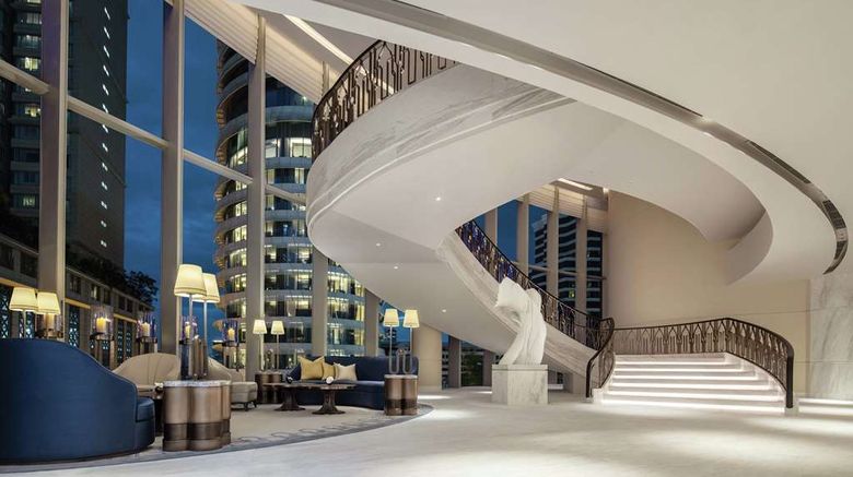 <b>Waldorf Astoria Bangkok Lobby</b>. Images powered by <a href="https://iceportal.shijigroup.com/" title="IcePortal" target="_blank">IcePortal</a>.