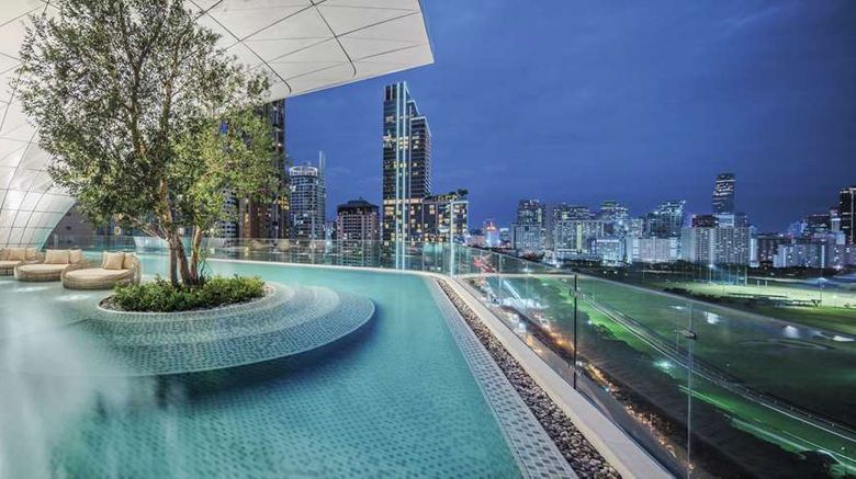 <b>Waldorf Astoria Bangkok Pool</b>. Images powered by <a href="https://iceportal.shijigroup.com/" title="IcePortal" target="_blank">IcePortal</a>.