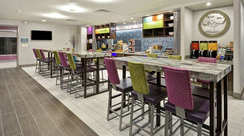 <b>Home2 Suites by Hilton KCI Airport Restaurant</b>. Images powered by <a href="https://iceportal.shijigroup.com/" title="IcePortal" target="_blank">IcePortal</a>.