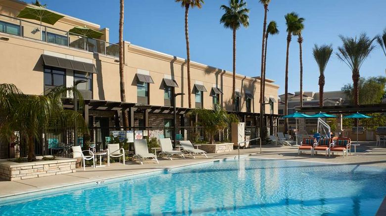 <b>Hampton Inn Phoenix/Scottsdale @ Shea Pool</b>. Images powered by <a href="https://iceportal.shijigroup.com/" title="IcePortal" target="_blank">IcePortal</a>.