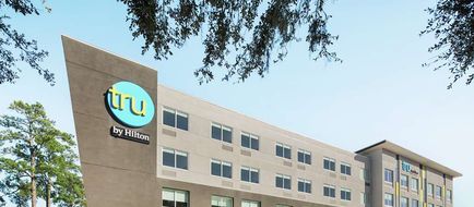 Tru By Hilton Savannah Midtown Exterior