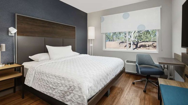 <b>Tru By Hilton Savannah Midtown Room</b>. Images powered by <a href="https://iceportal.shijigroup.com/" title="IcePortal" target="_blank">IcePortal</a>.