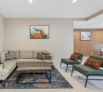 Best Western Valencia/Six Flags Inn Stes Lobby
