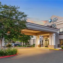 Best Western Valencia/Six Flags Inn Stes