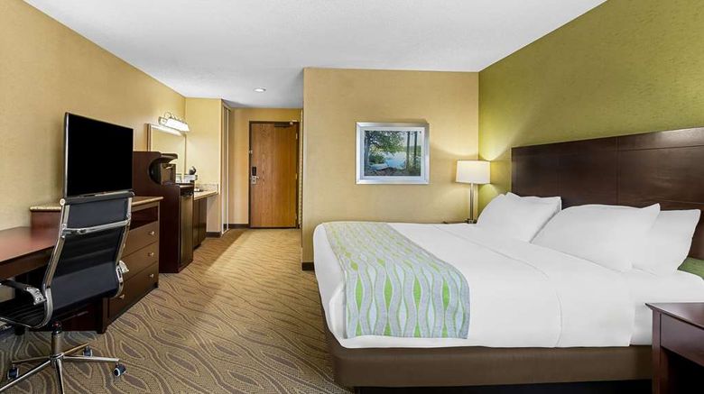 <b>Best Western Gaylord Hotel Room</b>. Images powered by <a href="https://iceportal.shijigroup.com/" title="IcePortal" target="_blank">IcePortal</a>.