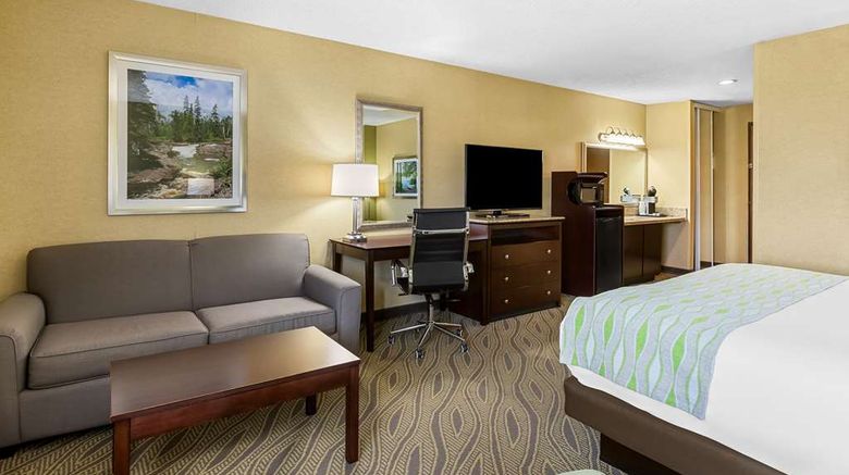 <b>Best Western Gaylord Hotel Room</b>. Images powered by <a href="https://iceportal.shijigroup.com/" title="IcePortal" target="_blank">IcePortal</a>.