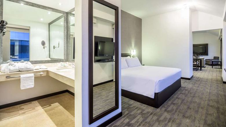 <b>NH Collection Quito Royal Suite</b>. Images powered by <a href="https://iceportal.shijigroup.com/" title="IcePortal" target="_blank">IcePortal</a>.