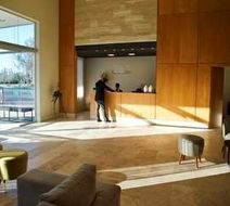 Howard Johnson Resort & Convention Ctr Lobby