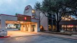 Ramada Austin South Exterior