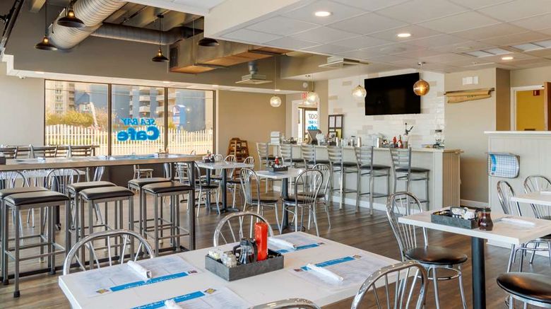 <b>Best Western Plus Sea Bay Hotel Restaurant</b>. Images powered by <a href="https://iceportal.shijigroup.com/" title="IcePortal" target="_blank">IcePortal</a>.
