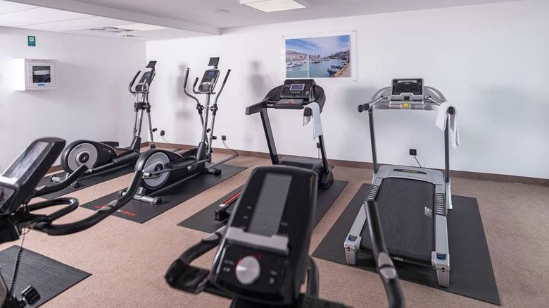 <b>Golden Tulip La Baule Suites Health</b>. Images powered by <a href="https://iceportal.shijigroup.com/" title="IcePortal" target="_blank">IcePortal</a>.