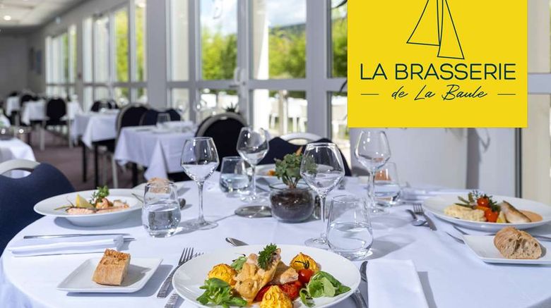 <b>Golden Tulip La Baule Suites Restaurant</b>. Images powered by <a href="https://iceportal.shijigroup.com/" title="IcePortal" target="_blank">IcePortal</a>.