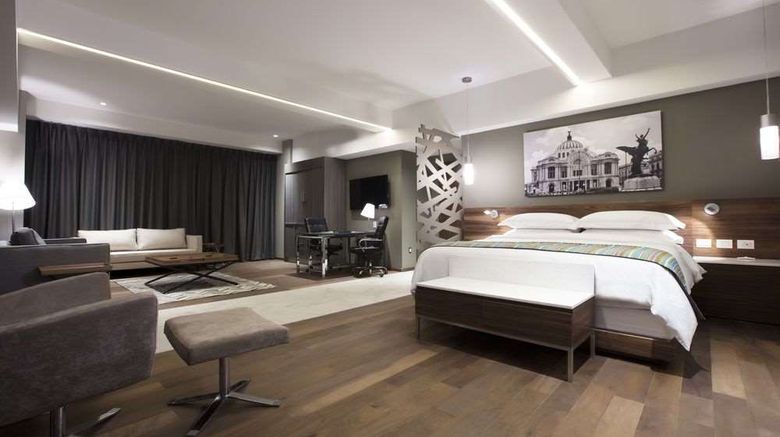<b>Krystal Grand Suites Insurgentes Sur Suite</b>. Images powered by <a href="https://iceportal.shijigroup.com/" title="IcePortal" target="_blank">IcePortal</a>.