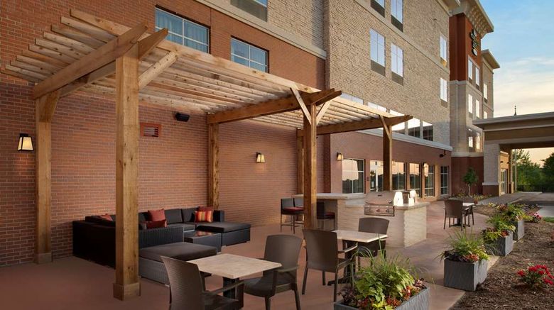 <b>Homewood Suites Kansas City Speedway Exterior</b>. Images powered by <a href="https://iceportal.shijigroup.com/" title="IcePortal" target="_blank">IcePortal</a>.