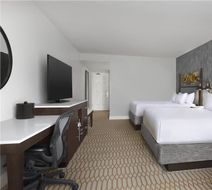 Virginia Crossings Hotel & Conference Room
