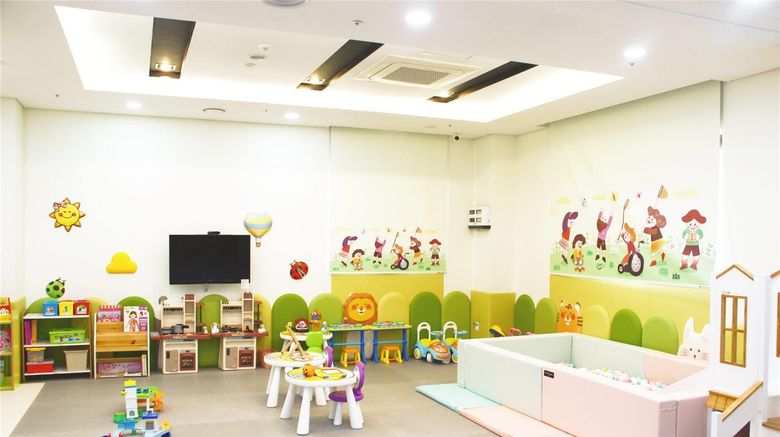 <b>Ramada by Wyndham Yongin Recreation</b>. Images powered by <a href="https://iceportal.shijigroup.com/" title="IcePortal" target="_blank">IcePortal</a>.
