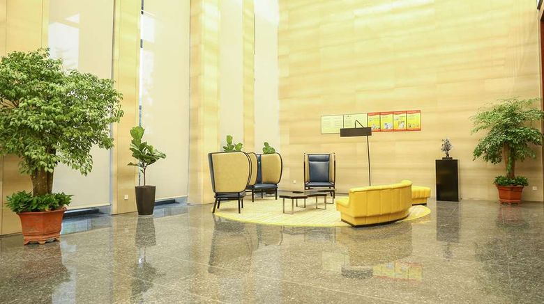 <b>Ramada Encore by Wyndham Hangzhou Aoti Lobby</b>. Images powered by <a href="https://iceportal.shijigroup.com/" title="IcePortal" target="_blank">IcePortal</a>.