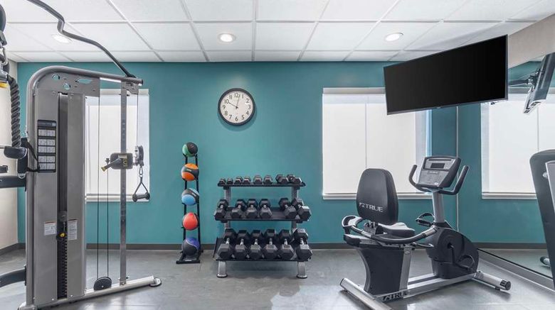 <b>Best Western Plus Owensboro Health</b>. Images powered by <a href="https://iceportal.shijigroup.com/" title="IcePortal" target="_blank">IcePortal</a>.