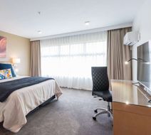 Distinction Hotel & Conference Hamilton Suite
