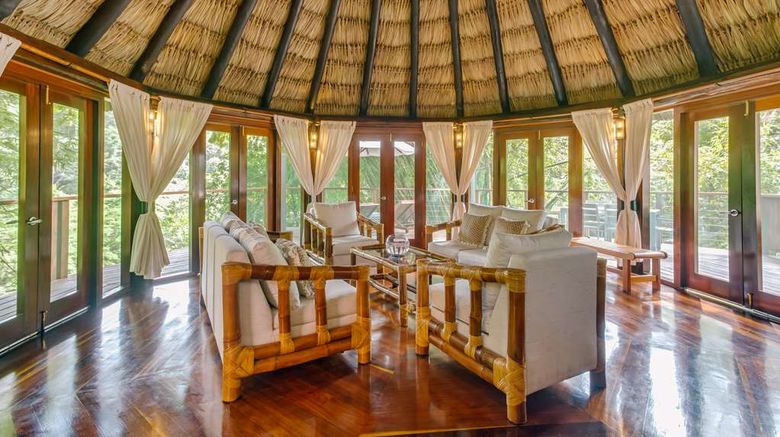 <b>The Lodge Chaa Creek Suite</b>. Images powered by <a href="https://iceportal.shijigroup.com/" title="IcePortal" target="_blank">IcePortal</a>.