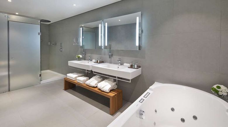 <b>Legend Hotel Lagos Airport, Curio Room</b>. Images powered by <a href="https://iceportal.shijigroup.com/" title="IcePortal" target="_blank">IcePortal</a>.