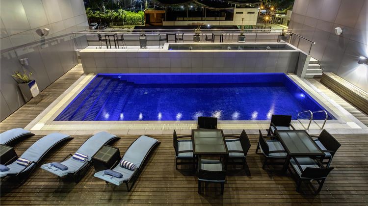 Legend Hotel Lagos Airport, Curio Pool