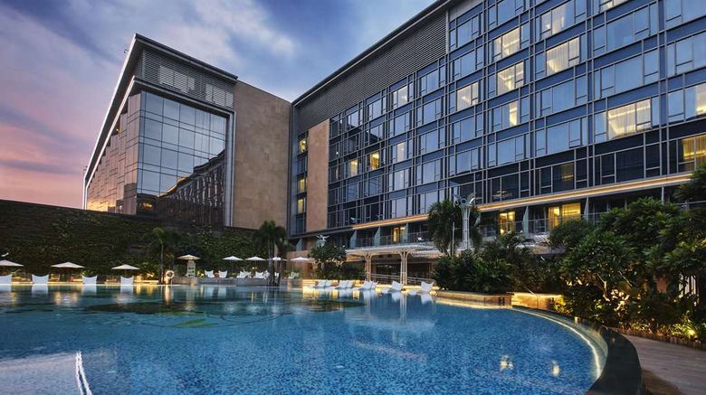 <b>Hilton Manila Newport World Resorts Pool</b>. Images powered by <a href="https://iceportal.shijigroup.com/" title="IcePortal" target="_blank">IcePortal</a>.