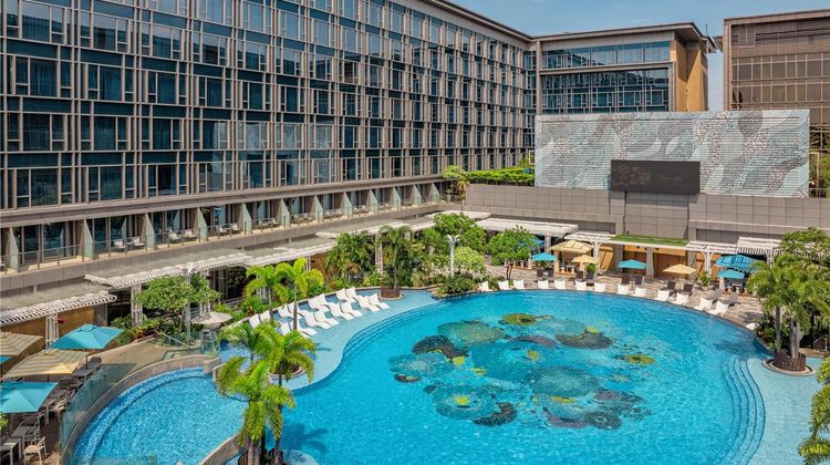 Hilton Manila Newport World Resorts Pool