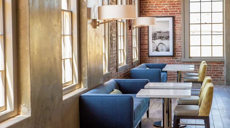Hampton Inn Petaluma Lobby