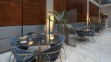 <b>DoubleTree by Hilton Turin Lingotto Restaurant</b>. Images powered by <a href="https://iceportal.shijigroup.com/" title="IcePortal" target="_blank">IcePortal</a>.