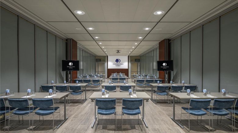 <b>DoubleTree by Hilton Turin Lingotto Meeting</b>. Images powered by <a href="https://iceportal.shijigroup.com/" title="IcePortal" target="_blank">IcePortal</a>.