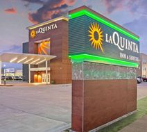 La Quinta Inn & Suites Ponca City Exterior
