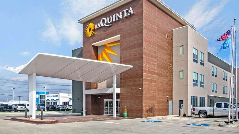 La Quinta Inn  and  Suites Ponca City Exterior. Images powered by <a href="https://iceportal.shijigroup.com" target="_blank" rel="noopener">Ice Portal</a>.