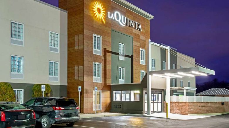 <b>La Quinta Inn & Suites New Cumberland Exterior</b>. Images powered by <a href="https://iceportal.shijigroup.com/" title="IcePortal" target="_blank">IcePortal</a>.