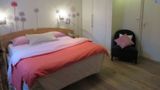 <b>Hotel Le Vert Galant Room</b>. Images powered by <a href="https://iceportal.shijigroup.com/" title="IcePortal" target="_blank">IcePortal</a>.