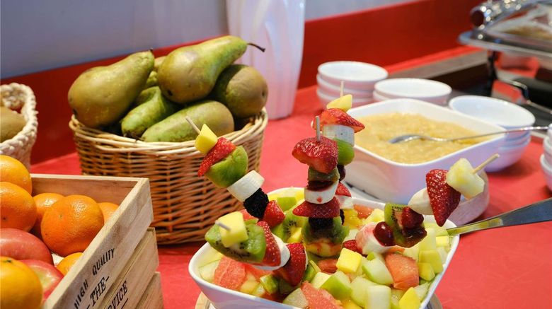 <b>Mercure Toulouse Sud Restaurant</b>. Images powered by <a href="https://iceportal.shijigroup.com/" title="IcePortal" target="_blank">IcePortal</a>.