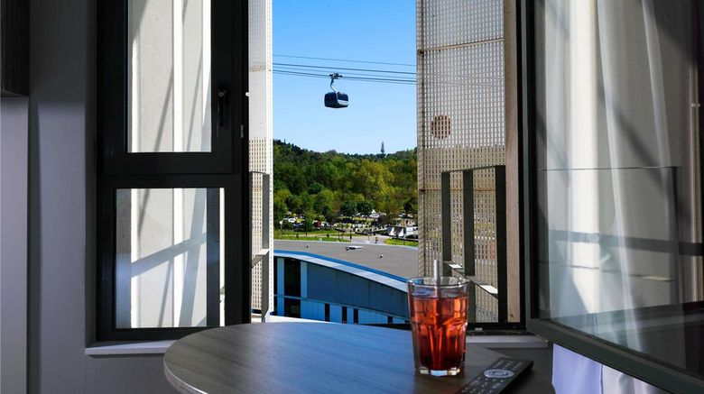 <b>Mercure Toulouse Sud Room</b>. Images powered by <a href="https://iceportal.shijigroup.com/" title="IcePortal" target="_blank">IcePortal</a>.