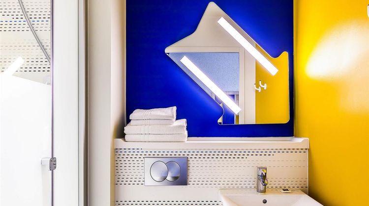 Ibis Budget Paris Gennevilliers Room