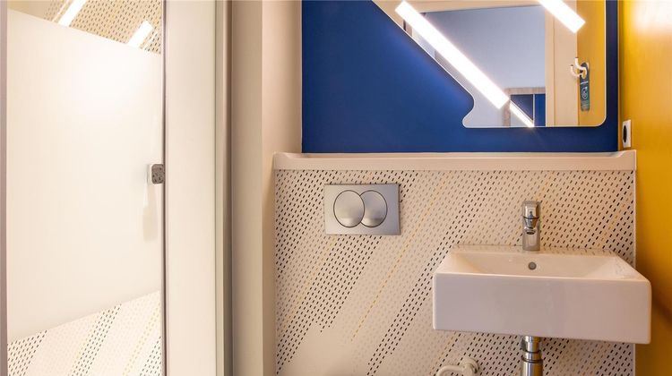 Ibis Budget Paris Gennevilliers Room