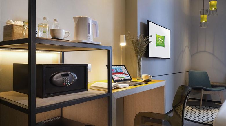<b>Ibis Styles Bangkok Sukhumvit Room</b>. Images powered by <a href="https://iceportal.shijigroup.com/" title="IcePortal" target="_blank">IcePortal</a>.