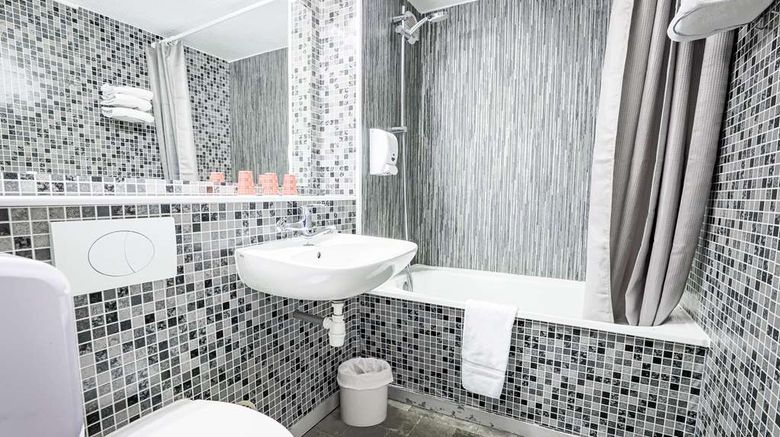 <b>Kyriad Peronne Room</b>. Images powered by <a href="https://iceportal.shijigroup.com/" title="IcePortal" target="_blank">IcePortal</a>.