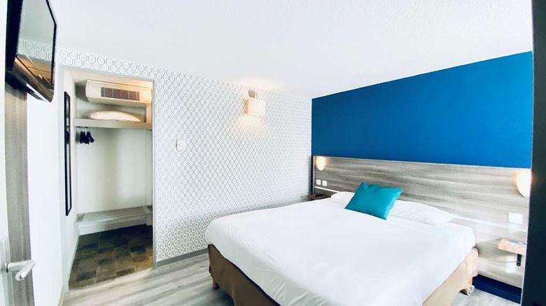 <b>Kyriad Peronne Room</b>. Images powered by <a href="https://iceportal.shijigroup.com/" title="IcePortal" target="_blank">IcePortal</a>.