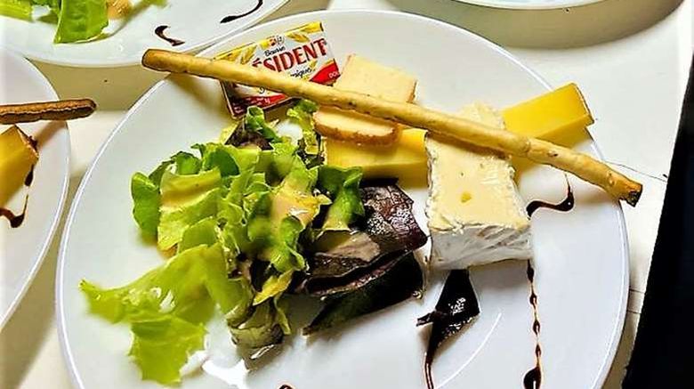 <b>Kyriad Peronne Restaurant</b>. Images powered by <a href="https://iceportal.shijigroup.com/" title="IcePortal" target="_blank">IcePortal</a>.
