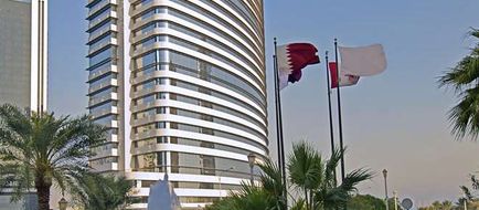 The Curve Hotel Exterior