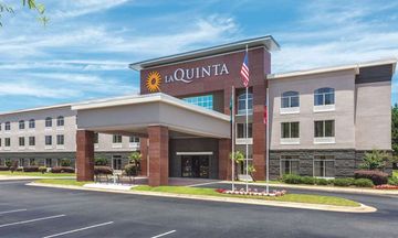 La Quinta Inn & Suites Columbus North